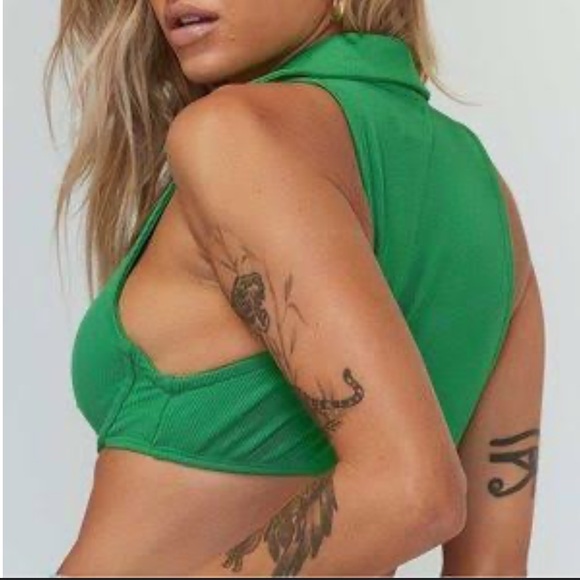 Princess Polly green underwire collar top - Picture 2 of 9